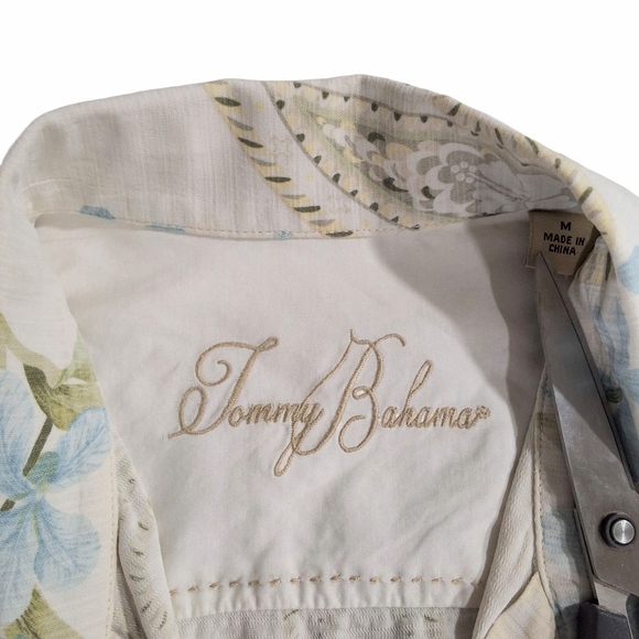Tommy Bahama~100% Silk~Hawaiian Paisley~ Camp Button Down Shirt~Size Medium - Picture 2 of 7